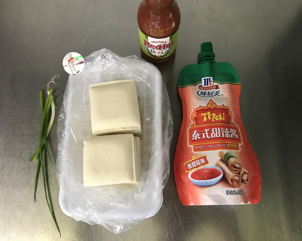 泰式甜辣豆腐的做法-酸甜味煎菜譜-易網<a href=http://m.aoa7937.com/ target=_blank class=infotextkey>健康養生</a>網 泰式甜辣豆腐的做法-酸甜味煎菜譜