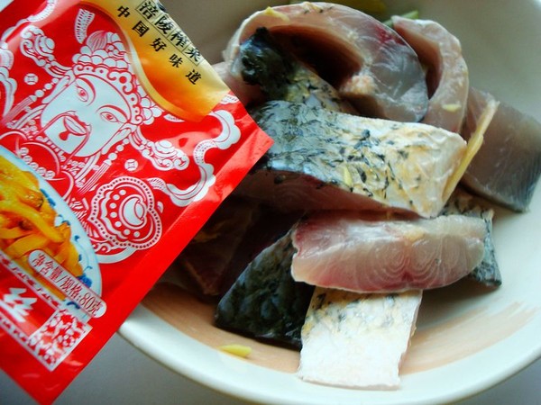 榨菜蒸魚(yú)的做法-咸鮮味蒸菜譜