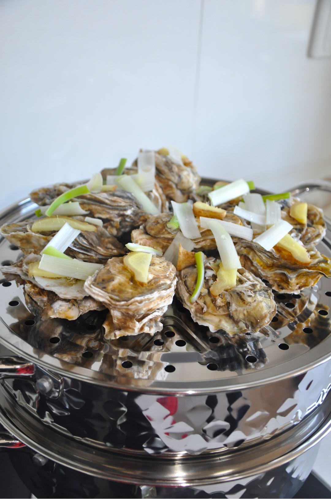 今日美食~白灼生蠔的做法-蒜香味蒸菜譜-易網健康養生網 今日美食~白灼生蠔的做法-蒜香味蒸菜譜