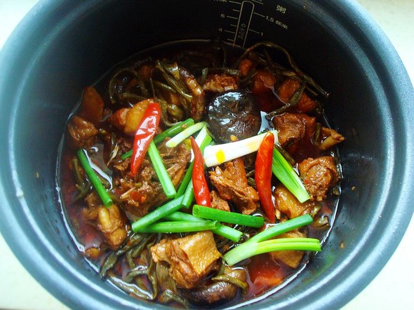 干豇豆香菇燒土雞的做法-香辣味燒菜譜-易網(wǎng)健康養(yǎng)生網(wǎng) 干豇豆香菇燒土雞的做法-香辣味燒菜譜