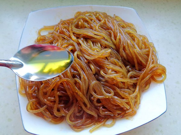家常炒合菜的做法-家常味炒菜譜-易網(wǎng)健康養(yǎng)生網(wǎng) 家常炒合菜的做法-家常味炒菜譜