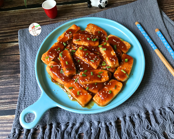 泰式甜辣豆腐的做法-酸甜味煎菜譜-易網健康養生網 泰式甜辣豆腐的做法-酸甜味煎菜譜