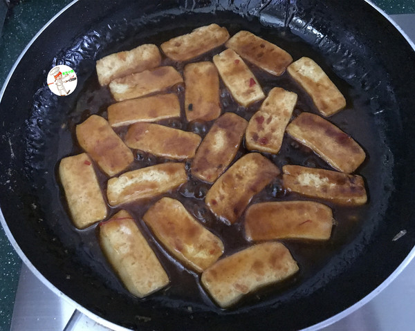 泰式甜辣豆腐的做法-酸甜味煎菜譜-易網健康養生網 泰式甜辣豆腐的做法-酸甜味煎菜譜