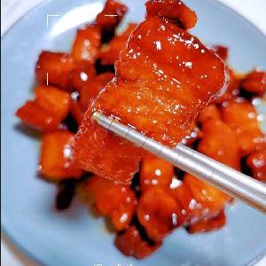 2分鐘學(xué)會(huì)的紅燒肉的做法-甜味煮菜譜