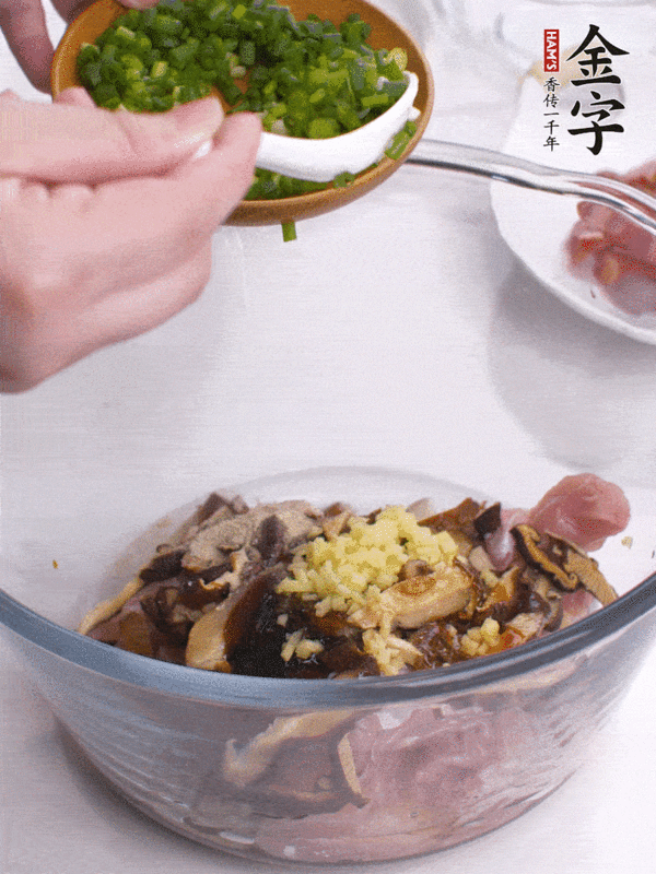 香腸蒸雞的做法-家常味蒸菜譜-易網健康養生網 香腸蒸雞的做法-家常味蒸菜譜