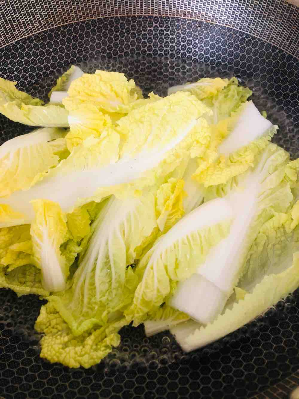 咸肉蒸娃娃菜的做法-家常味蒸菜譜-易網<a href=http://m.aoa7937.com/ target=_blank class=infotextkey>健康養生</a>網 咸肉蒸娃娃菜的做法-家常味蒸菜譜