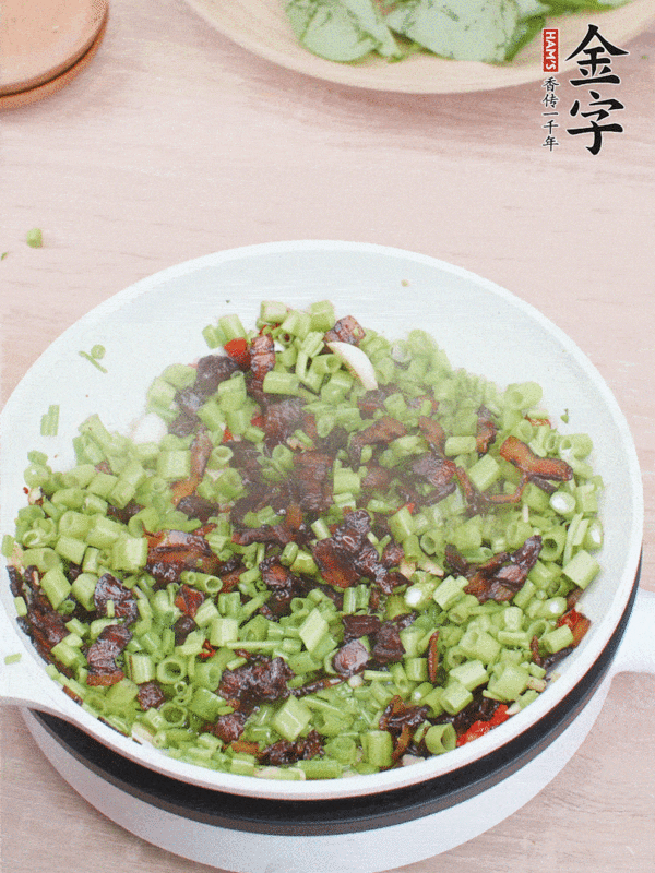 醬油肉炒空心菜的做法-家常味炒菜譜-易網健康養生網 醬油肉炒空心菜的做法-家常味炒菜譜