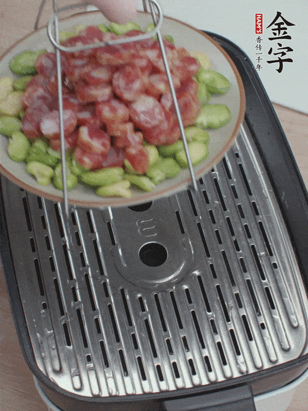 香腸蒸蠶豆的做法-家常味蒸菜譜-易網健康養生網 香腸蒸蠶豆的做法-家常味蒸菜譜
