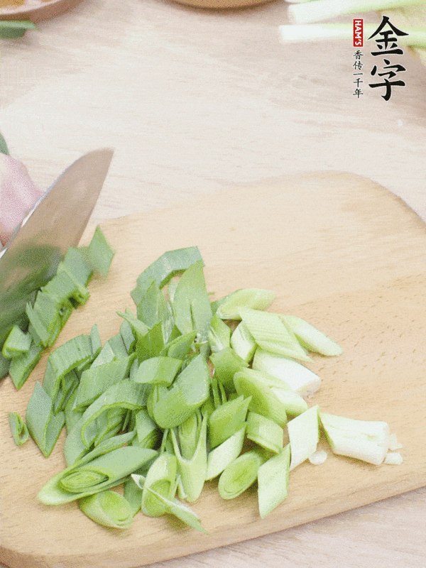 小炒醬油肉的做法-家常味炒菜譜-易網健康養生網 小炒醬油肉的做法-家常味炒菜譜
