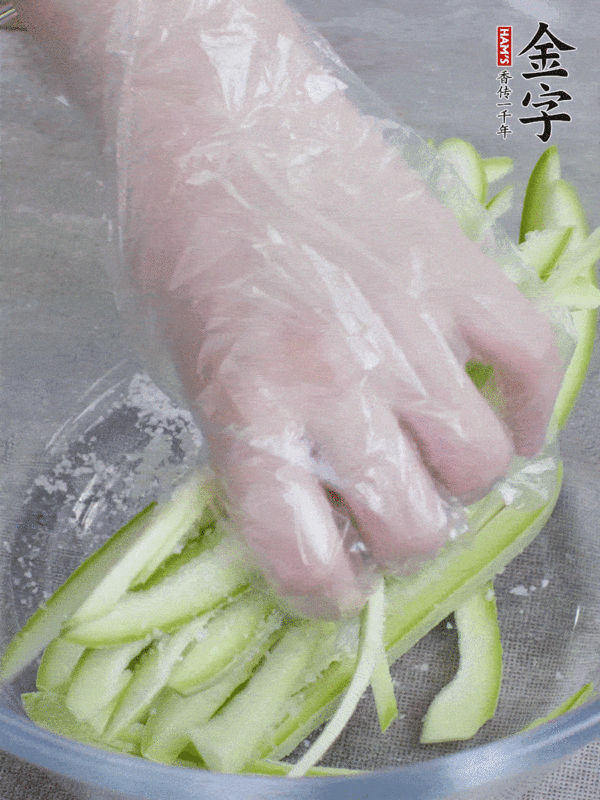 火腿醬炒西葫蘆的做法-麻辣味炒菜譜-易網健康養生網 火腿醬炒西葫蘆的做法-麻辣味炒菜譜