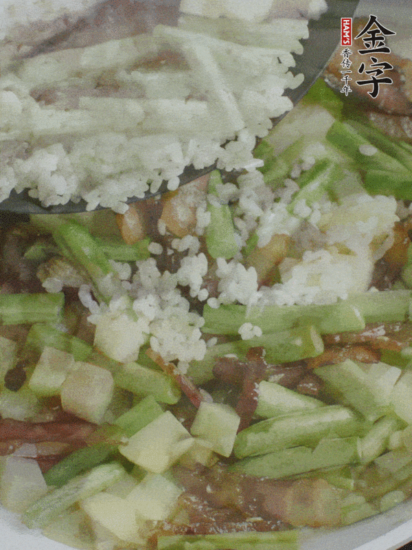 醬油肉豆角燜飯的做法-家常味燜菜譜-易網健康養生網 醬油肉豆角燜飯的做法-家常味燜菜譜