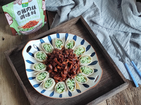 快手京醬肉絲的做法-醬香味炒菜譜-易網(wǎng)健康養(yǎng)生網(wǎng) 快手京醬肉絲的做法-醬香味炒菜譜
