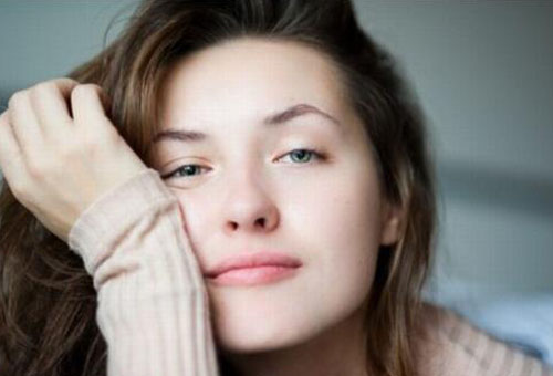 生理期皮膚暗沉發黃怎么辦？教你4招來調理膚色