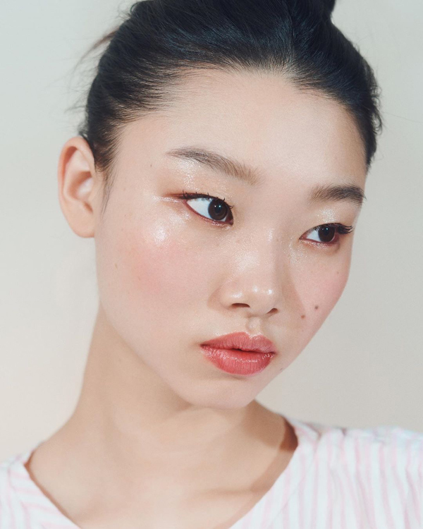 剛上妝就變沙漠肌？你和水感肌只差一瓶乳液的距離