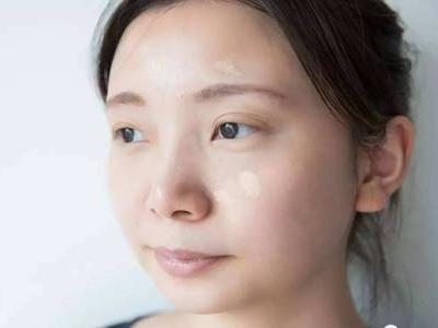 眼袋重是什么原因造成的，女性快速去除眼袋的四個(gè)方法