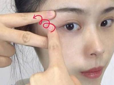 眼霜什么時(shí)候用 留意這幾個(gè)方面減少細(xì)紋和眼袋