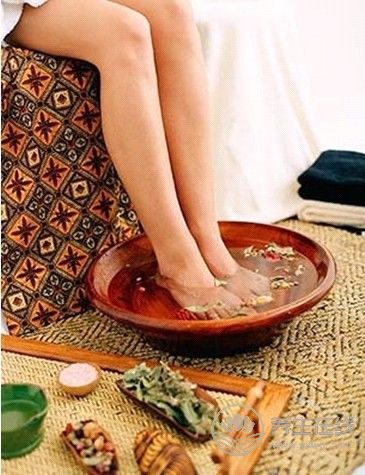 秋季泡腳妙招,學起來,勝過補藥 秋季泡腳妙招,學起來,勝過補藥