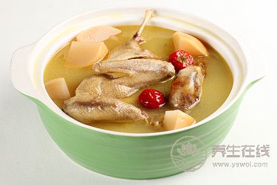 夏天太難熬，三款藥膳潤肺補脾