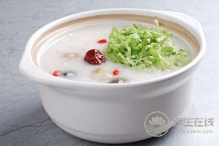 老年人春季<a href=http://m.aoa7937.com/jkys/ target=_blank class=infotextkey>養生</a>多喝粥 健康又長壽 老年人<a href=http://m.aoa7937.com/tags-春季養生.html target=_blank class=infotextkey>春季養生</a>多喝粥 健康又長壽