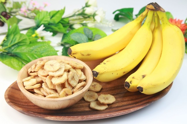春季眼睛癢,吃什么食物有幫助?-易網(wǎng)健康養(yǎng)生網(wǎng) 春季眼睛癢,吃什么食物有幫助?
