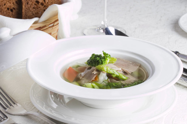 夏季適合喝什么養(yǎng)生湯，這些養(yǎng)生湯能降火排毒