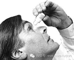 別指望眼藥水，白內障需要手術治療
