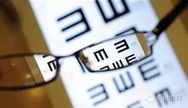長(zhǎng)時(shí)間戴眼鏡，真的會(huì)導(dǎo)致眼球突出嗎？