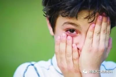 過敏性結膜炎是怎么回事?為什么久治不愈呢?