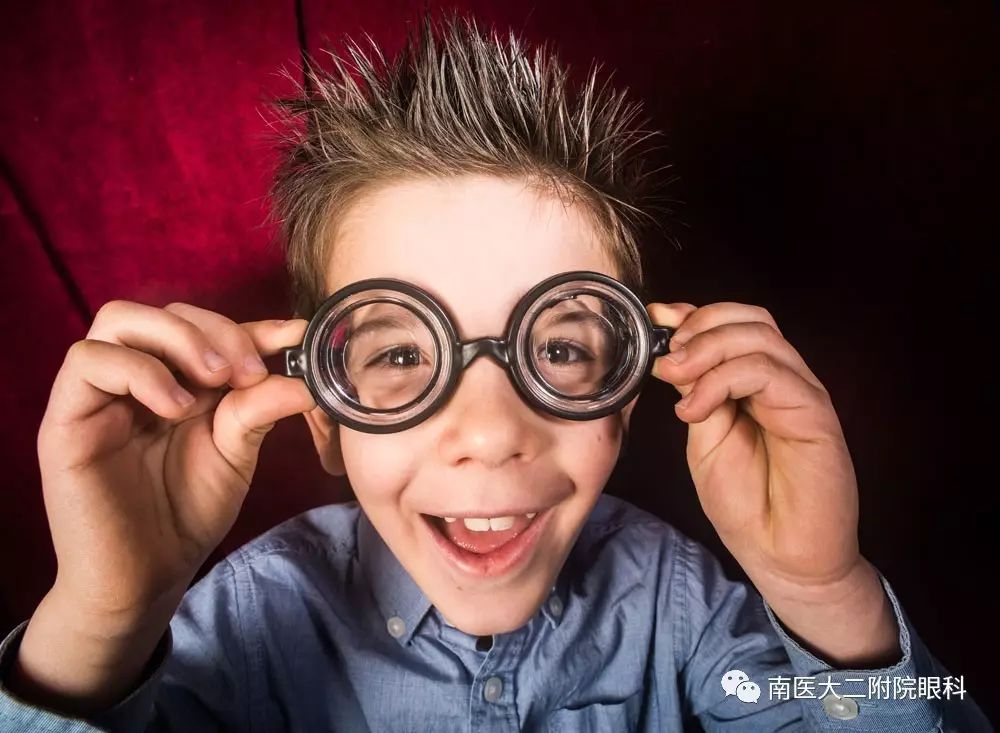 散光為什么要趁小治療，該如何治療呢？