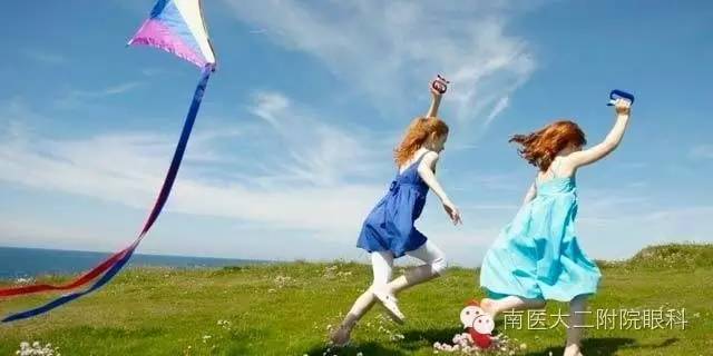 每天戶外運(yùn)動(dòng)2小時(shí)，預(yù)防近視發(fā)生