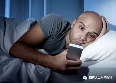 對(duì)眼睛傷害最大的八個(gè)敵人