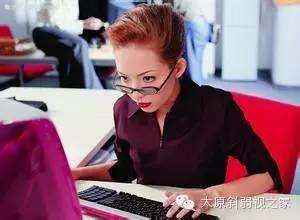 眼睛干澀、充血，原是電腦輻射惹的禍
