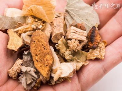 砒石的藥用價(jià)值_砒石的副作用