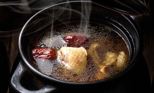 丹參粉怎么吃?丹參粉的營養食譜-易網<a href=http://m.aoa7937.com/ target=_blank class=infotextkey>健康養生</a>網 丹參粉怎么吃?丹參粉的營養食譜