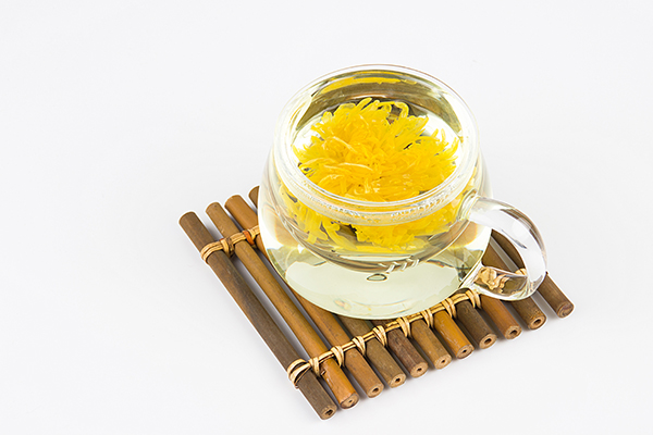 蓮子心和什么搭配泡水喝最好 蓮子心茶的最佳做法-易網(wǎng)健康<a href=http://m.aoa7937.com/jkys/ target=_blank class=infotextkey>養(yǎng)生</a>網(wǎng) 蓮子心和什么搭配泡水喝最好 蓮子心茶的最佳做法