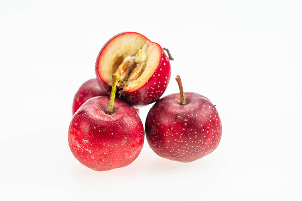 山楂水可以天天喝嗎?山楂一天吃幾個(gè)最好-易網(wǎng)健康<a href=http://m.aoa7937.com/jkys/ target=_blank class=infotextkey>養(yǎng)生</a>網(wǎng) 山楂水可以天天喝嗎?山楂一天吃幾個(gè)最好