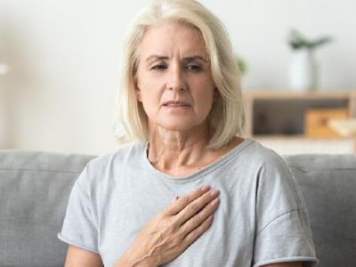女性乳房保健的按摩手法是什么？按摩六招式讓你乳房堅(jiān)挺不下垂