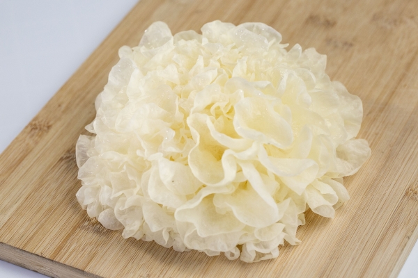 銀耳能不能用于養生藥膳